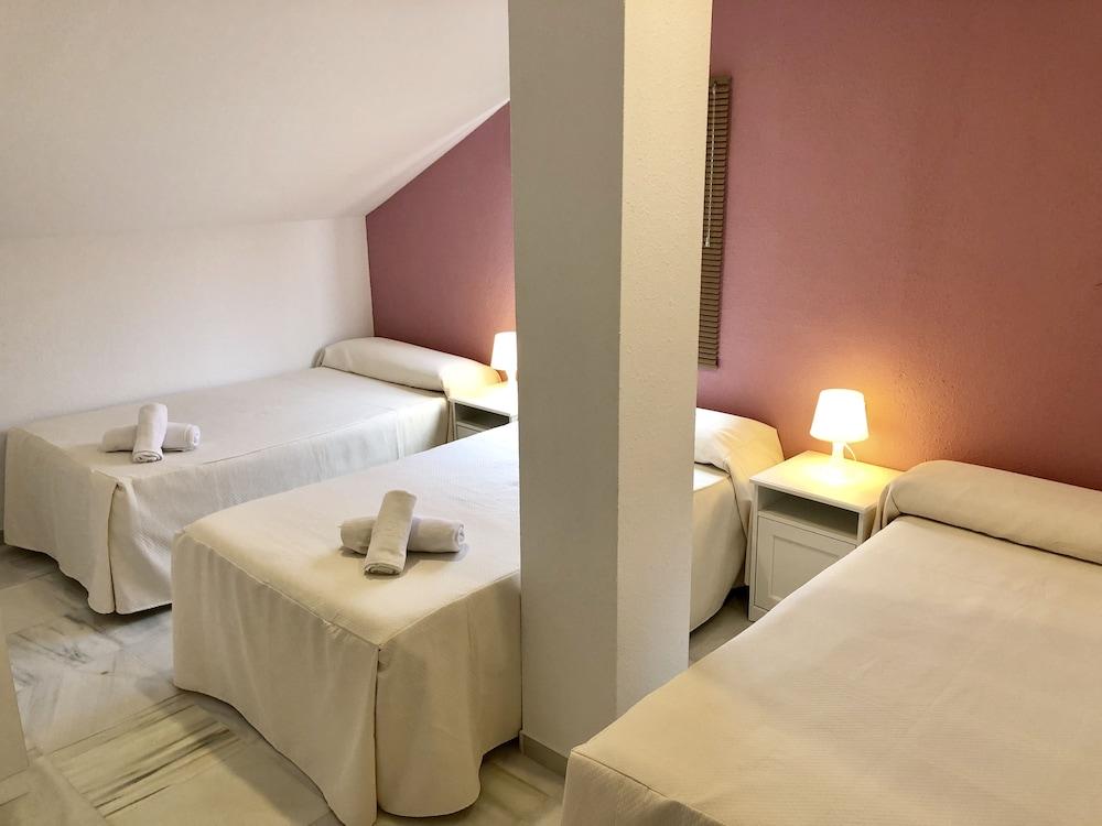 Apartamentos Las Rosas De Capistrano Nerja Exterior foto